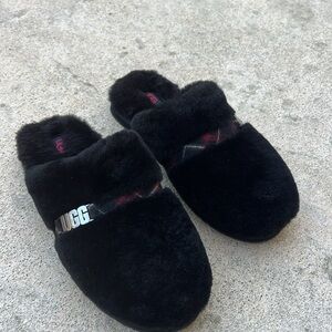 UGG DALLA Plaid Black Sheepskin Women's Slipper/Slide/Sandal Size 10 NWOT